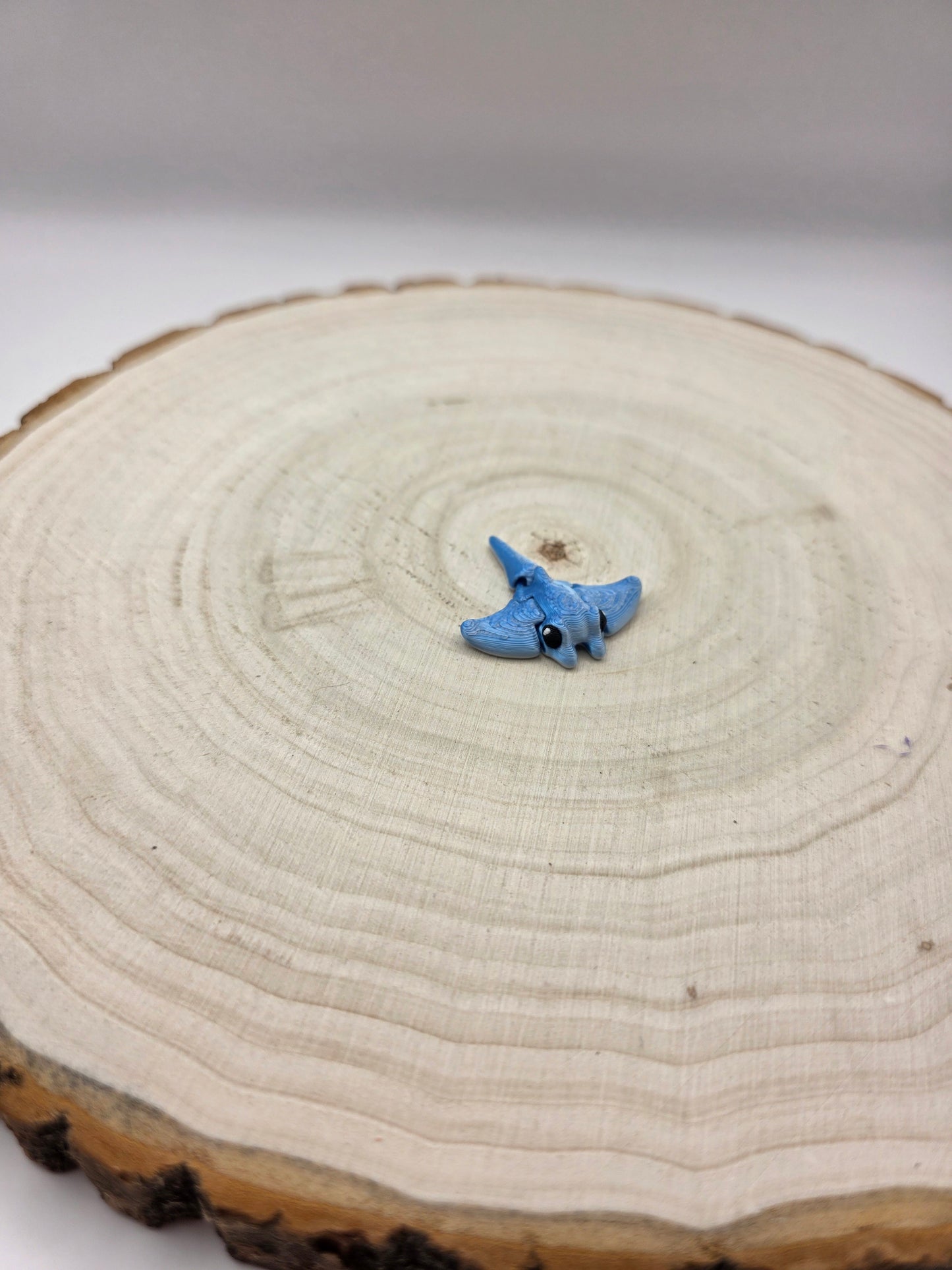 3d printed articulated manta ray fidget